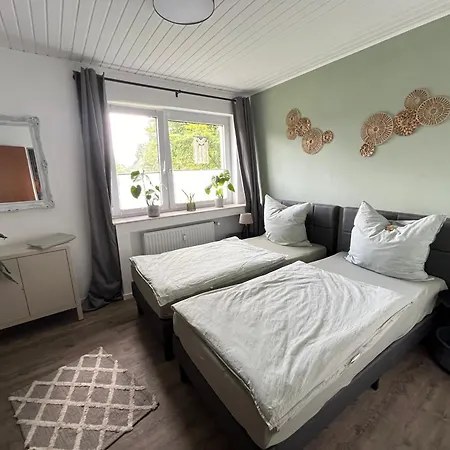 Voerde- Goetterswickerhamm-am Rhein Apartment *