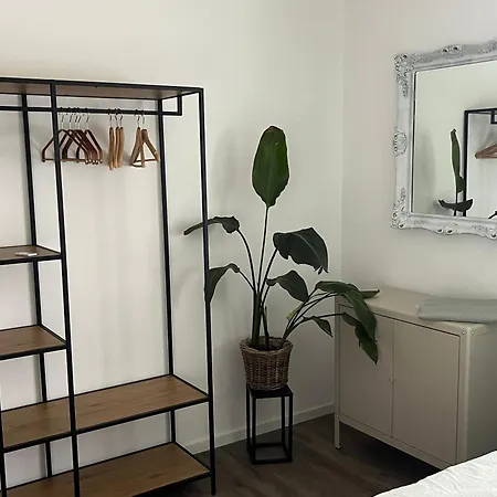 Voerde- Goetterswickerhamm-am Rhein Lejlighed